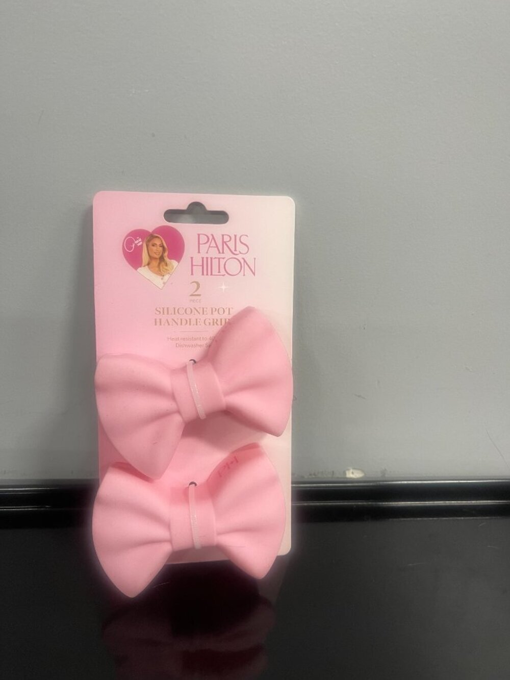 Paris Hilton Pink Bow Silicone Pot Handle Grip Set 2 Pc NIP